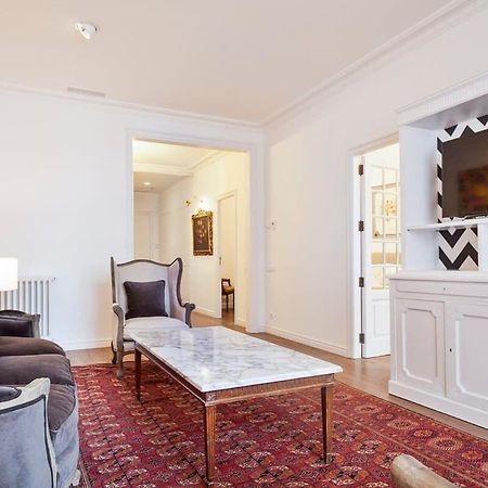 Апартаменты Casa Batllo - Luxury Historic 4Bd 4Bth For 9 Guests Барселона Экстерьер фото
