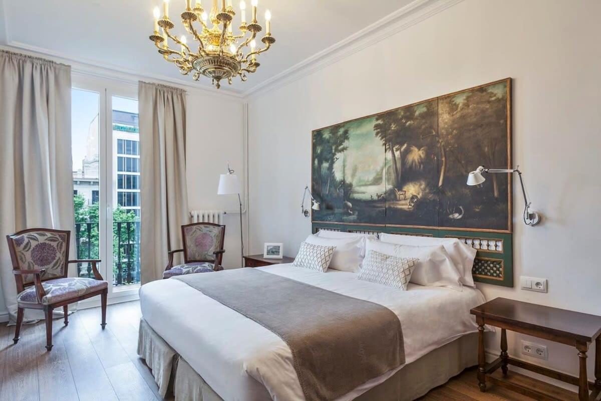 Апартаменты Casa Batllo - Luxury Historic 4Bd 4Bth For 9 Guests Барселона Экстерьер фото