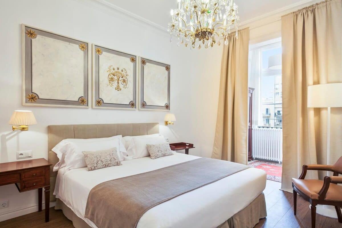 Апартаменты Casa Batllo - Luxury Historic 4Bd 4Bth For 9 Guests Барселона Экстерьер фото